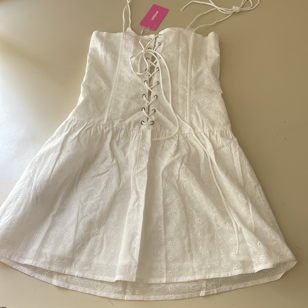 EDIKTED Kaira White Eyelet Mini Dress - Picture 7 of 9